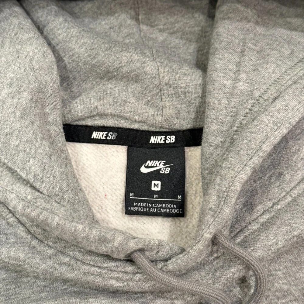 Nike SB Hoodie Gray Women’s Size Medium Streetwear Pullover - Picture 2 of 10